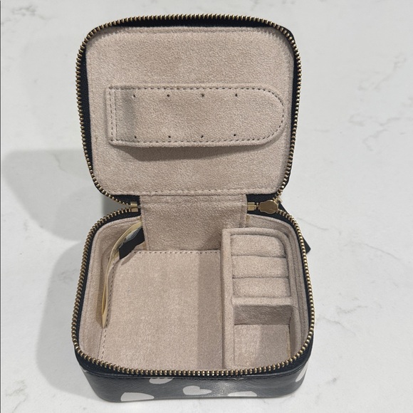 Kate Spade Jewelry Case - Picture 2 of 7